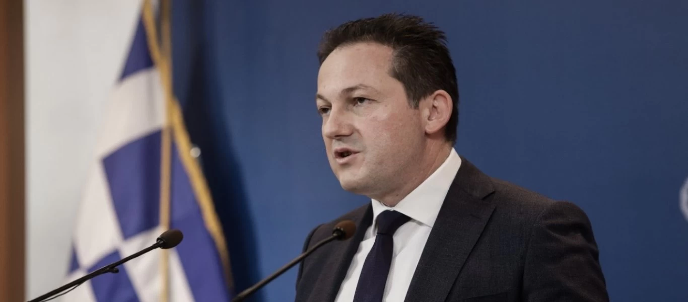 Σ. Πέτσας: «Ανοίγουν τα πολυκαταστήματα αλλά όχι τα εστιατόρια εντός τους»